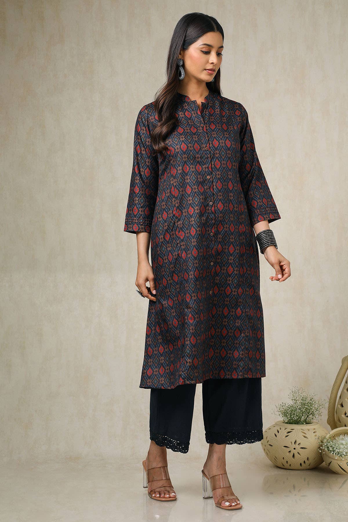Navy Blue Linen Blend Ikat Print Kurta - View 5