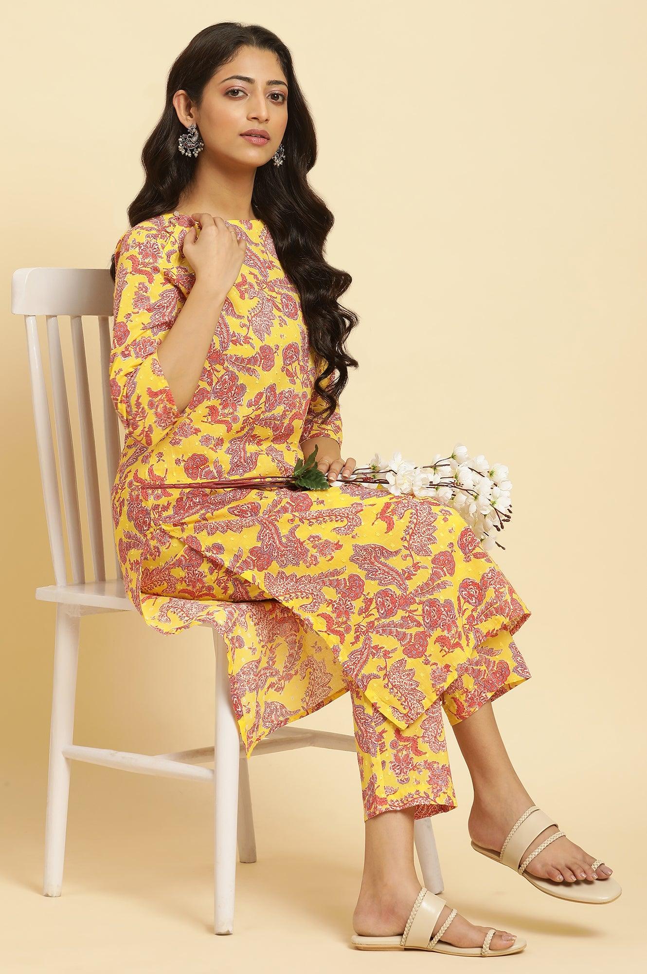 Yellow Floral Printed Cotton Kurta And Pants Co-Ord Set - View 5
