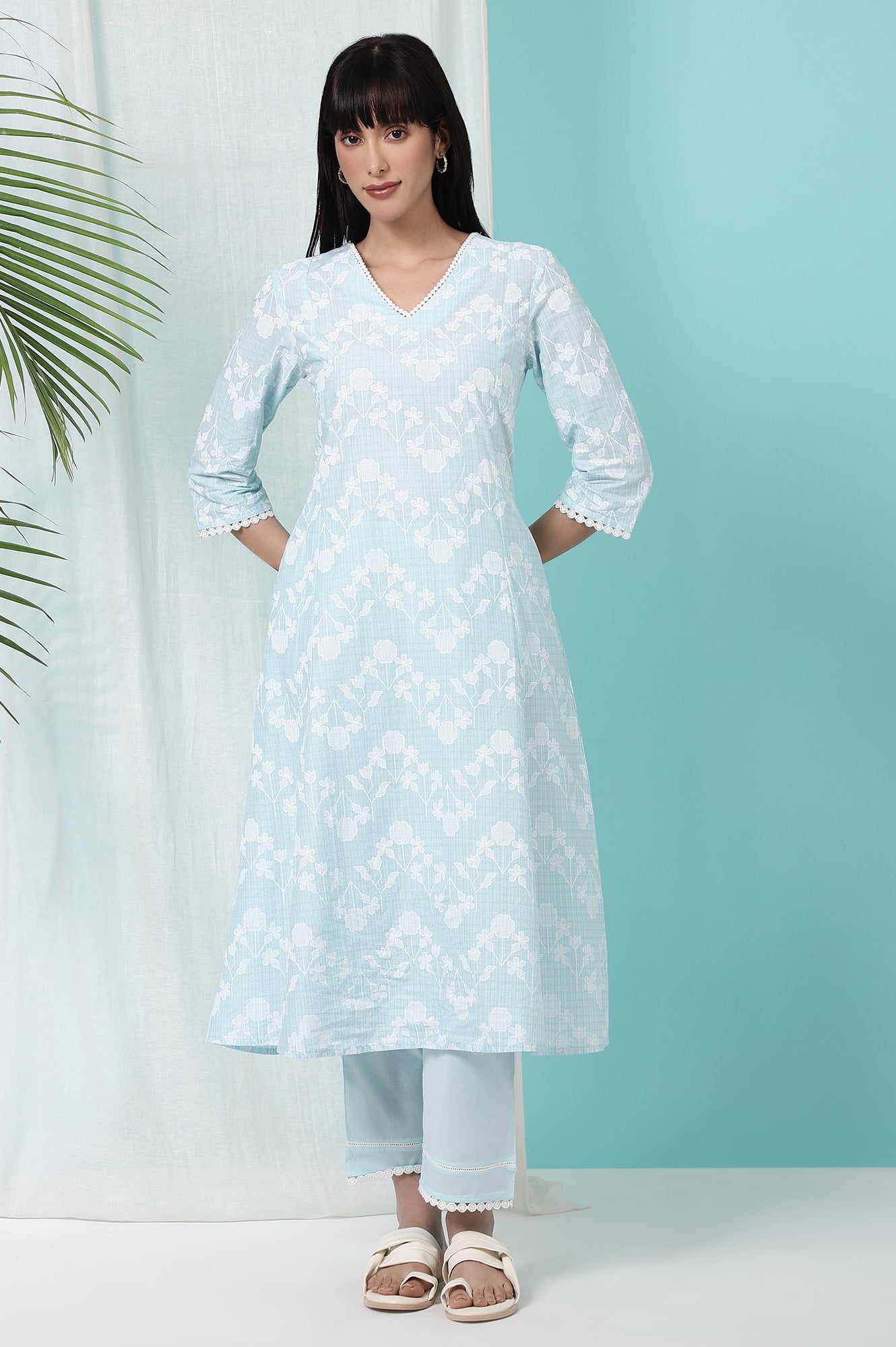 Sky Blue Floral Printed Pure Cotton Straight Kurta and Pants Co-ord Set - View 7