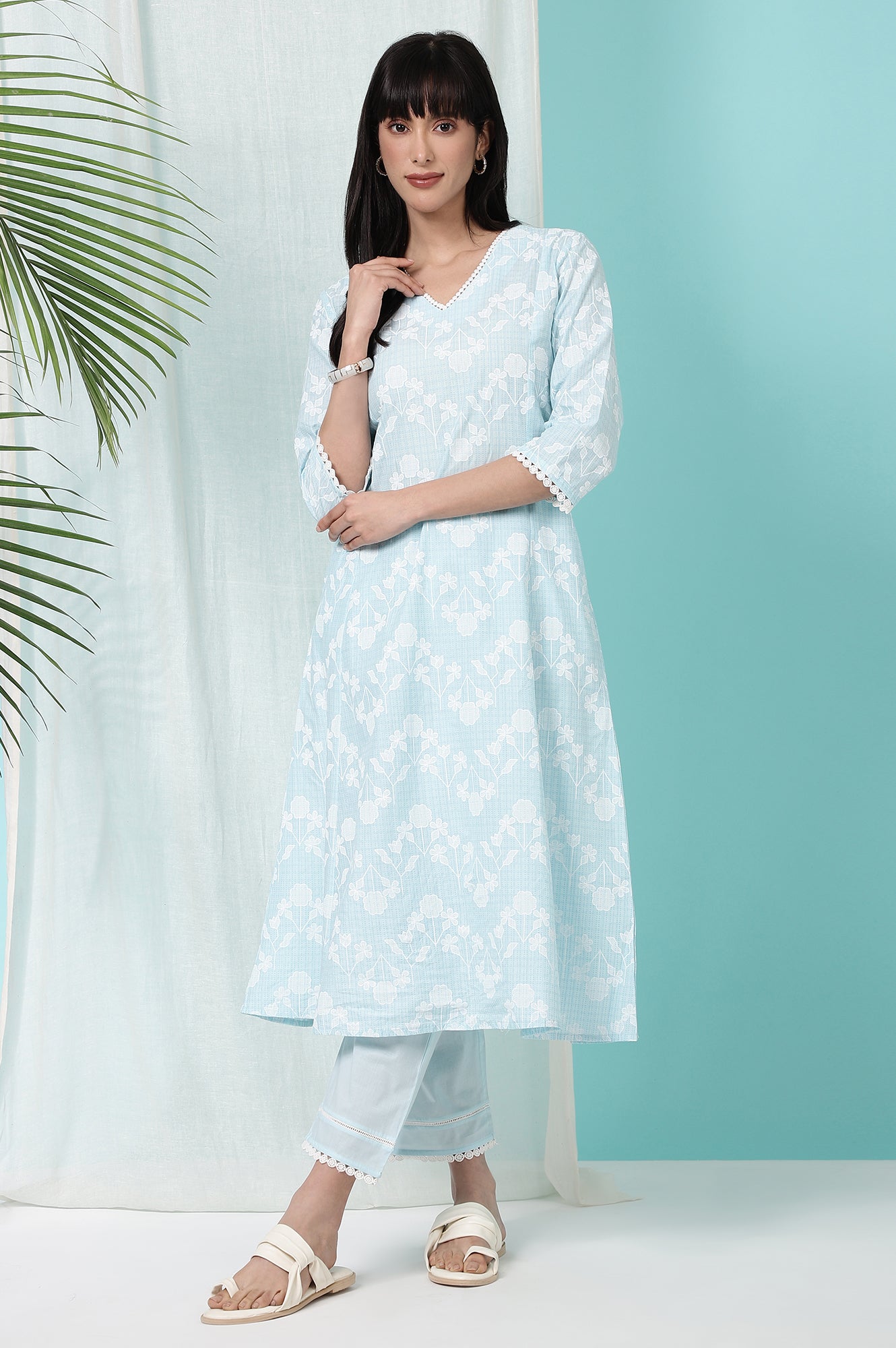 Sky Blue Floral Printed Pure Cotton Straight Kurta and Pants Co-ord Set - View 8